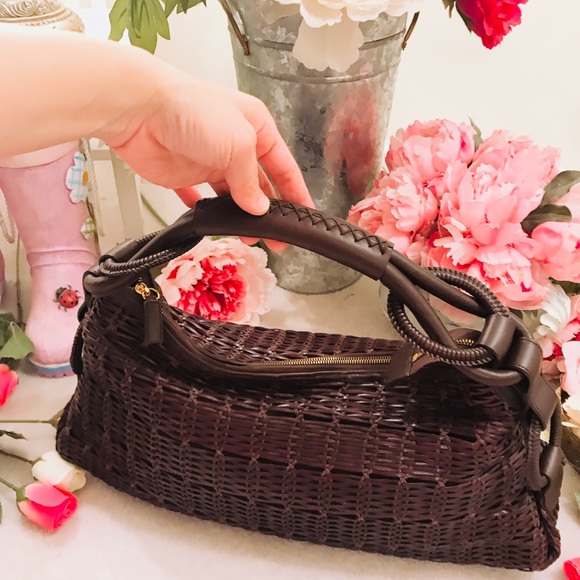 High Quality Leather Handbag. - Picture 1 of 8